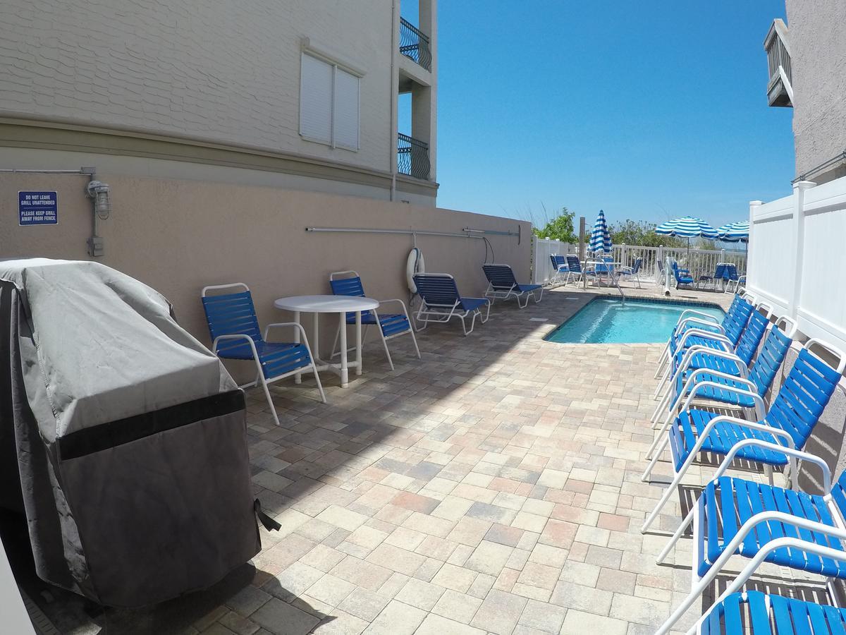 Island Gulf Resort St. Pete Beach Exterior foto